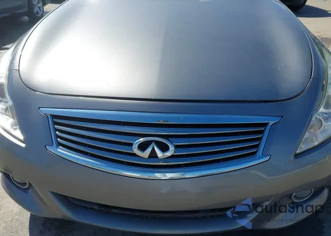 2015 Infiniti Q40 z USA, uszkodzony, nr VIN JN1CV6AP9FM502300